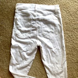 White Fitted High-rise Jeans with Fray bottom
